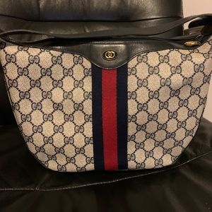 Vintage navy Gucci bag